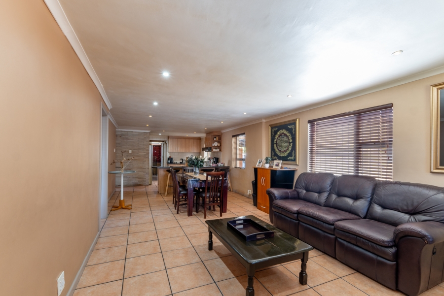 3 Bedroom Property for Sale in Ruyterwacht Western Cape